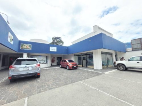 Plaza-Comercial-en-Zona-10-en-venta